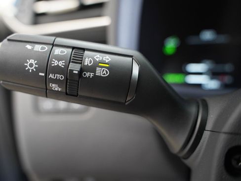 Used 2025 Lexus LX 600 4WD w/ Appearance Package image 14