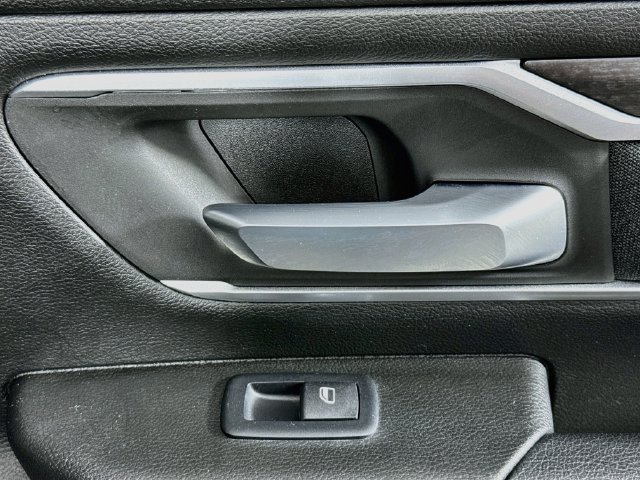 Used 2019 RAM 1500 Big Horn AWD/4WD image 28