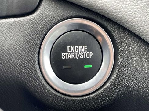 Used 2024 Chevrolet Equinox LS w/ LS Convenience Package image 23