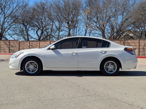 Used 2011 Nissan Altima 2.5 image 7