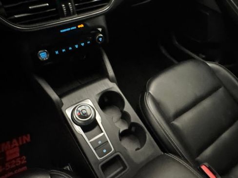 Used 2024 Ford Escape Platinum AWD/4WD image 18