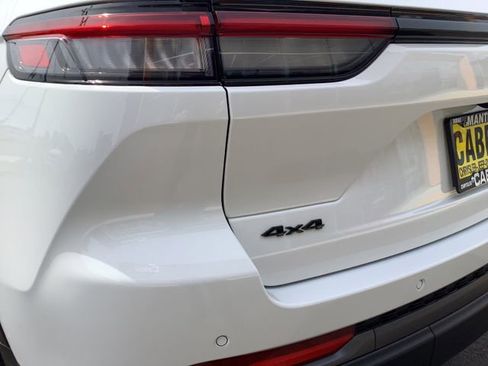 New 2026 Jeep Grand Cherokee Limited w/ Limited Altitude Package image 43