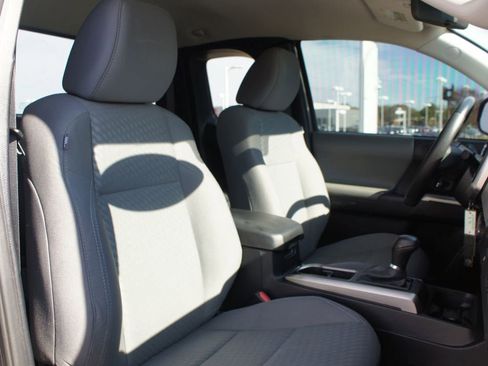 Used 2022 Toyota Tacoma SR5 w/ SR5 Appearance Package (SM) image 19