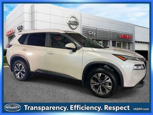 Used 2023 Nissan Rogue SV w/ SV Premium Package AWD/4WD image 5