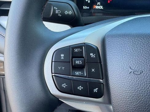 New 2026 Ford Explorer Active image 12