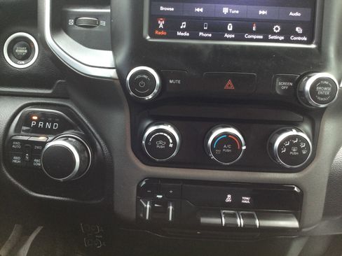 Used 2020 RAM 1500 Big Horn image 13