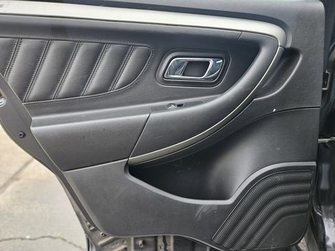 Used 2014 Ford Taurus SEL w/ Equipment Group 201A image 19