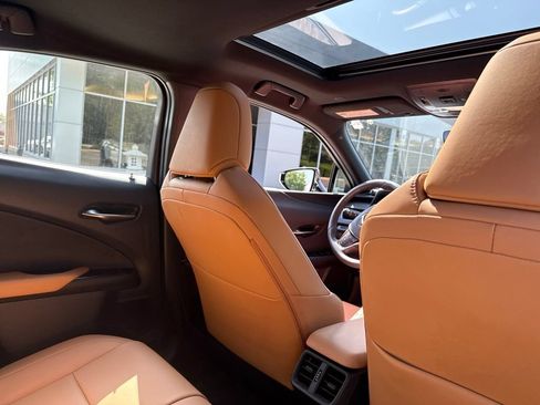 Used 2024 Lexus UX 250h AWD w/ Premium Package image 9