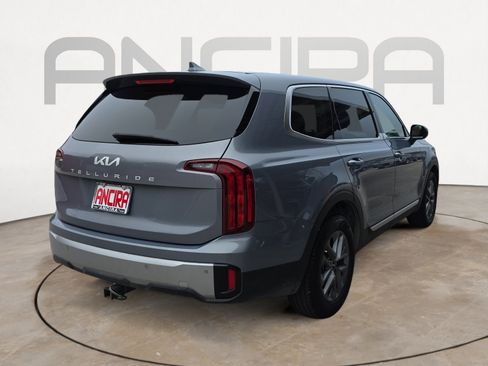 Used 2024 Kia Telluride LX image 8