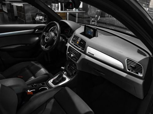 Used 2018 Audi Q3 2.0T Premium Plus w/ Premium Plus Package AWD/4WD image 14