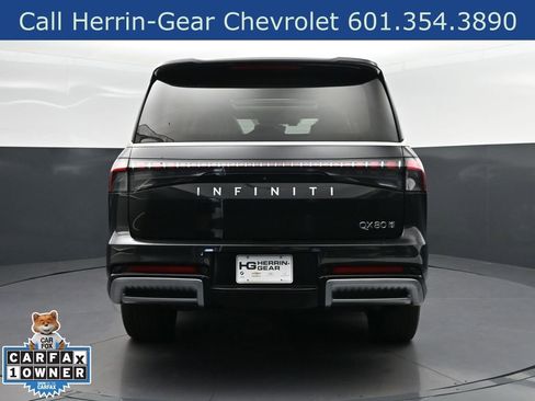 Used 2025 INFINITI QX80 Sensory AWD/4WD image 6