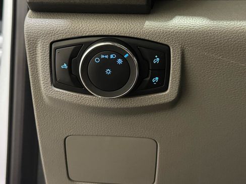 Used 2019 Ford F250 XL w/ Power Equipment Group AWD/4WD image 30