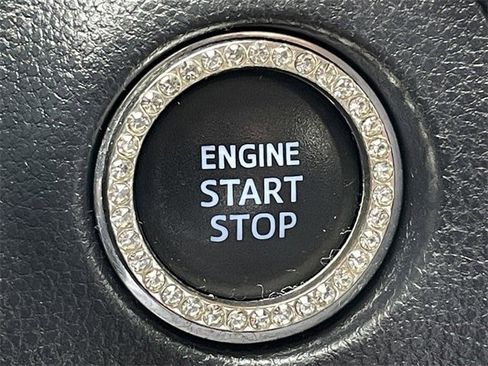 Used 2020 Toyota RAV4 XLE Premium image 22