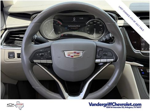 Used 2021 Cadillac XT6 Premium Luxury FWD image 13