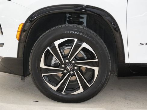 Used 2026 Buick Enclave Sport Touring FWD image 9