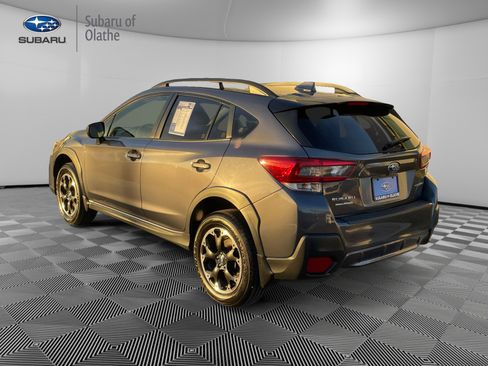 Used 2021 Subaru Crosstrek 2.0i Premium image 8