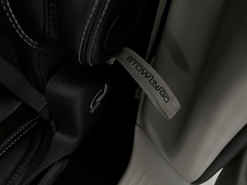 Used 2024 Chrysler Pacifica Touring-L image 32