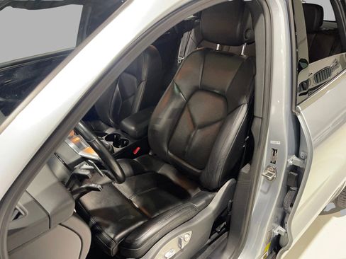 Used 2016 Porsche Macan S image 25
