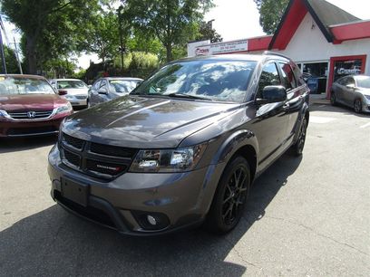 Used 2019 Dodge Journey SE w/ Connectivity Group