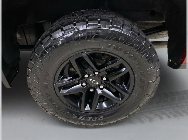 Used 2022 Chevrolet Silverado 1500 LT Trail Boss w/ Bed Protection Package AWD/4WD image 18
