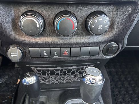 Used 2017 Jeep Wrangler Sport w/ Connectivity Group image 24