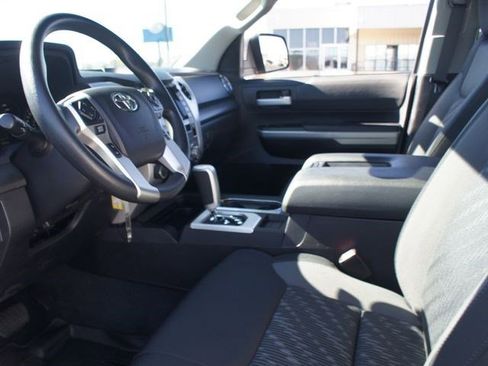 Used 2021 Toyota Tundra SR5 w/ SR5 Upgrade Package image 11