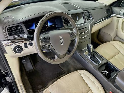 Used 2016 Lincoln MKS AWD image 29