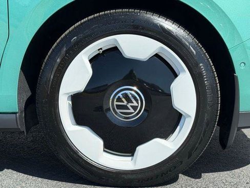 Used 2025 Volkswagen ID. Buzz 1st Edition AWD/4WD image 15