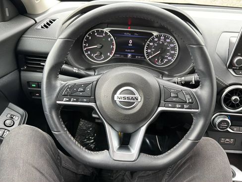 Used 2021 Nissan Sentra SV FWD image 10