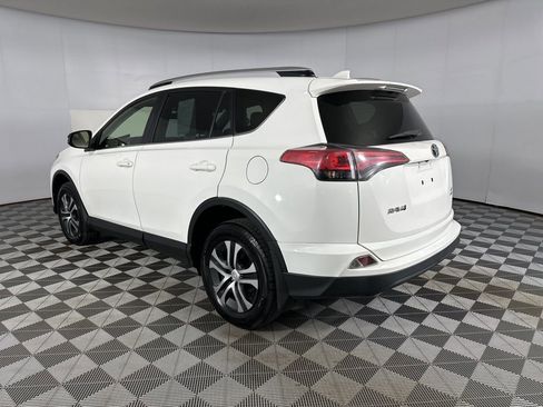 Used 2016 Toyota RAV4 LE image 16