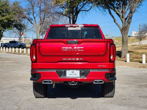 Certified 2025 GMC Sierra 1500 AT4 w/ AT4 Premium Package image 6