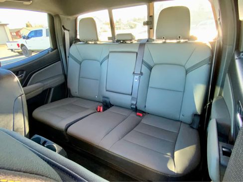 Certified 2025 Chevrolet Colorado ZR2 w/ Technology Package image 31