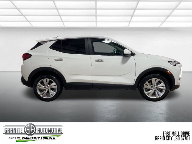 Used 2025 Buick Encore GX Preferred AWD/4WD image 11