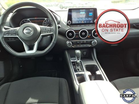 Used 2022 Nissan Sentra SV image 9