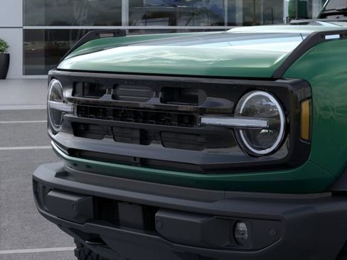New 2025 Ford Bronco Outer Banks w/ Sasquatch Package AWD/4WD image 19
