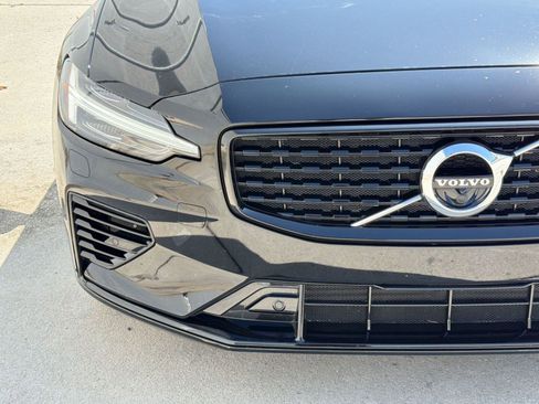 Used 2022 Volvo S60 T8 R-Design w/ Advanced Package AWD/4WD image 26