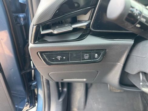 Used 2024 Kia Niro EX FWD image 31