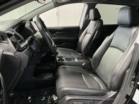 Used 2024 Honda Odyssey Touring image 14