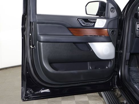 Used 2023 Lincoln Navigator Reserve AWD/4WD image 33
