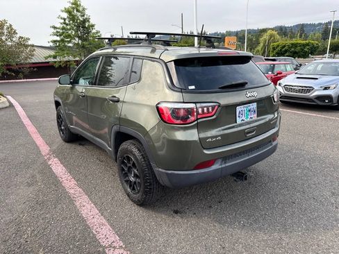 Used 2018 Jeep Compass Sport AWD/4WD image 4