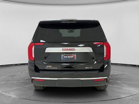Used 2022 GMC Yukon SLT w/ SLT Premium Package AWD/4WD image 4