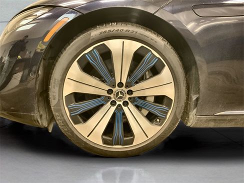 Used 2022 Mercedes-Benz EQS 450+ Sedan image 8