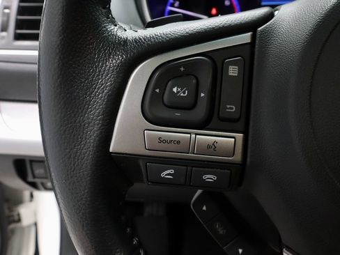 Used 2017 Subaru Outback 2.5i Premium image 27