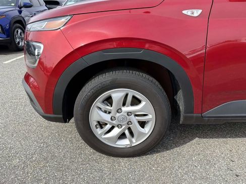 Certified 2025 Hyundai Venue SE image 7