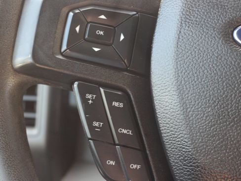 Used 2019 Ford F250 XL w/ Power Equipment Group AWD/4WD image 15
