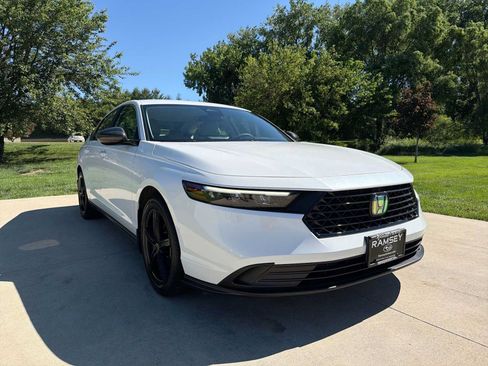 Used 2024 Honda Accord LX image 8