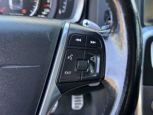 Used 2016 Volvo S60 T6 Platinum image 12