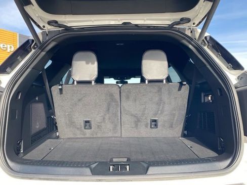 Used 2023 Ford Explorer ST w/ Equipment Group 401A image 14