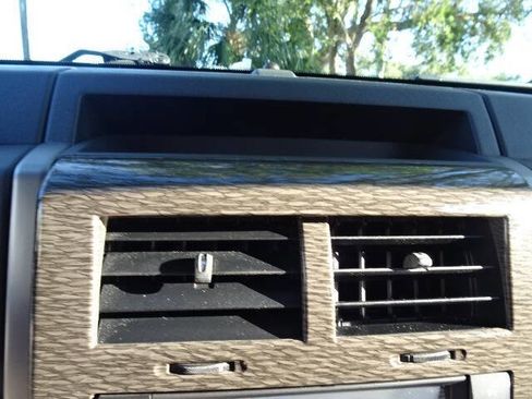 Used 2012 Jeep Liberty Limited w/ Comfort/Convenience Group image 41