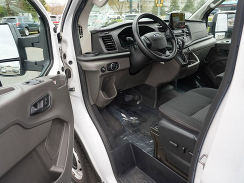 Used 2020 Ford Transit 150 XL RWD image 22